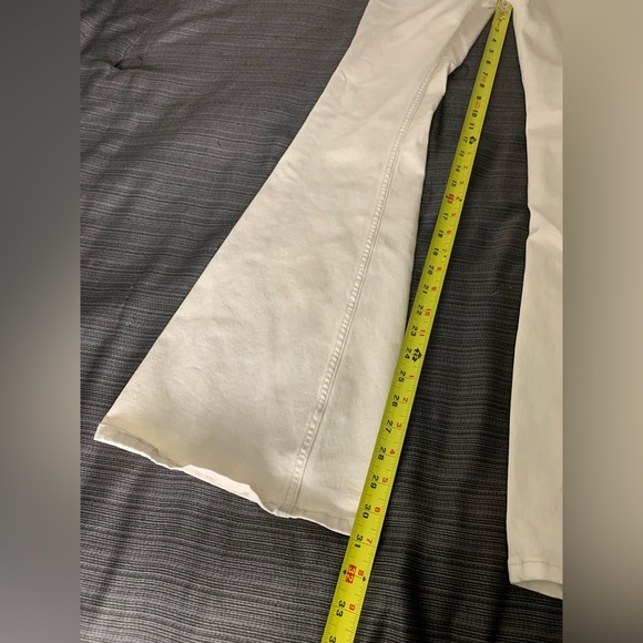 Free People We The Free Flare Leg Jeans Pants Off White Size 28 - Picture 13 of 14